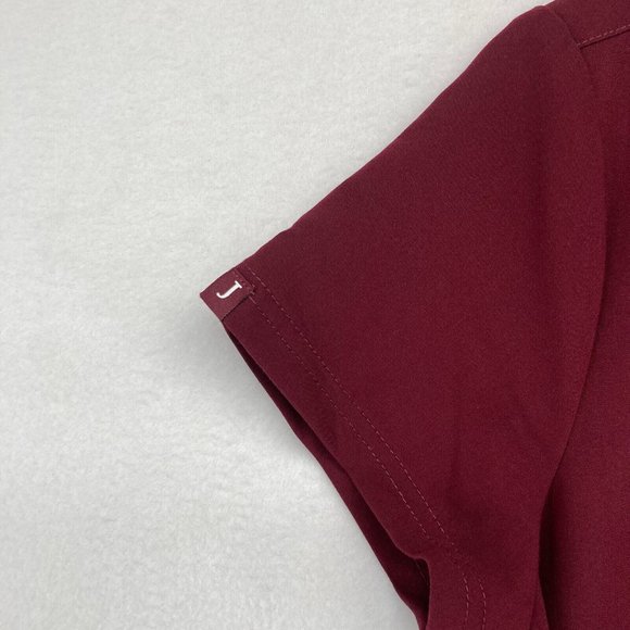 Jaanuu Women's Burgundy Pocket Wine Short Sleeve Scrub Shirt size S NWT - Picture 2 of 8